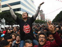 Manifestazione a Tunisi contro il carovita
(FETHI BELAID/AFP/Getty Images)